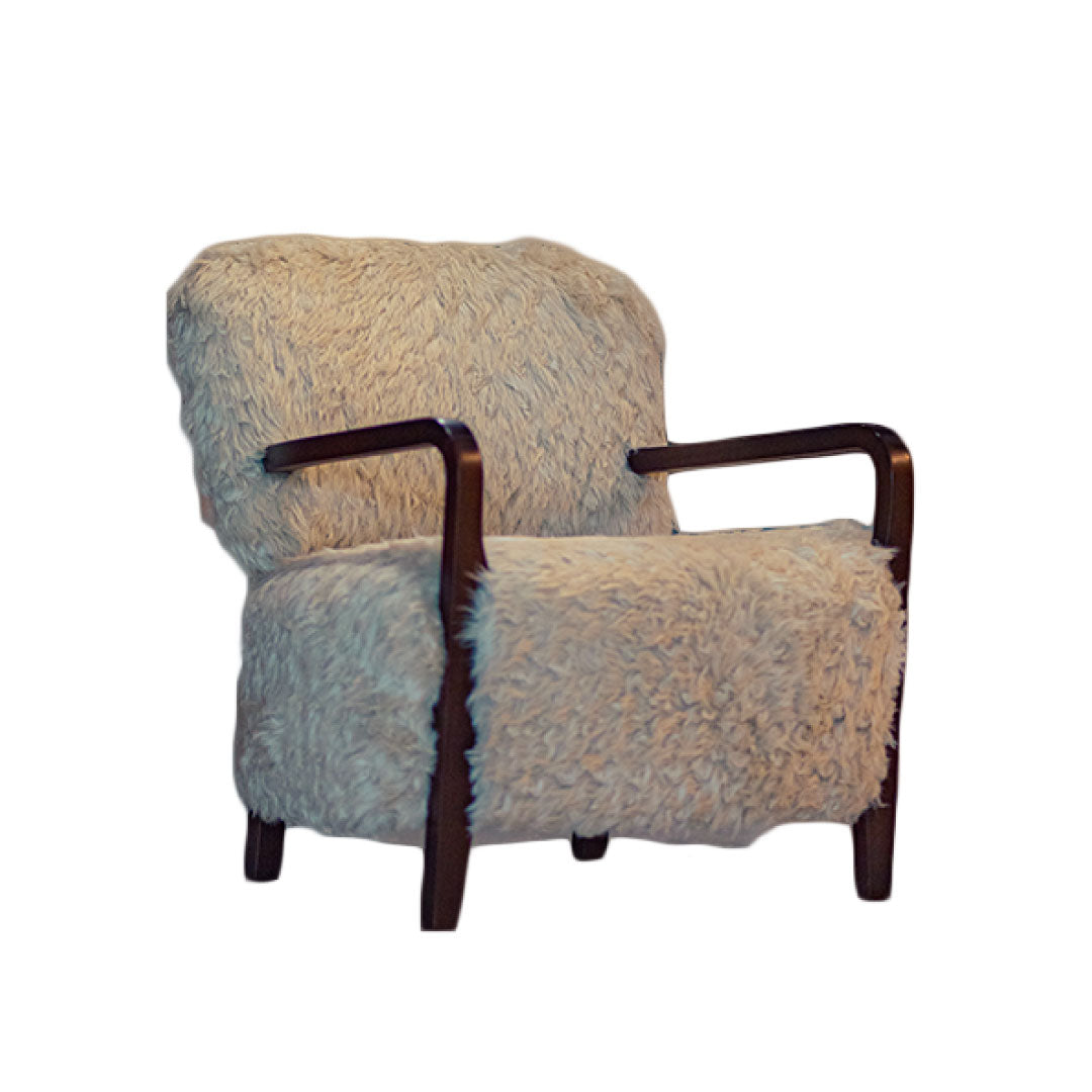 Plush Pinnacle Main image